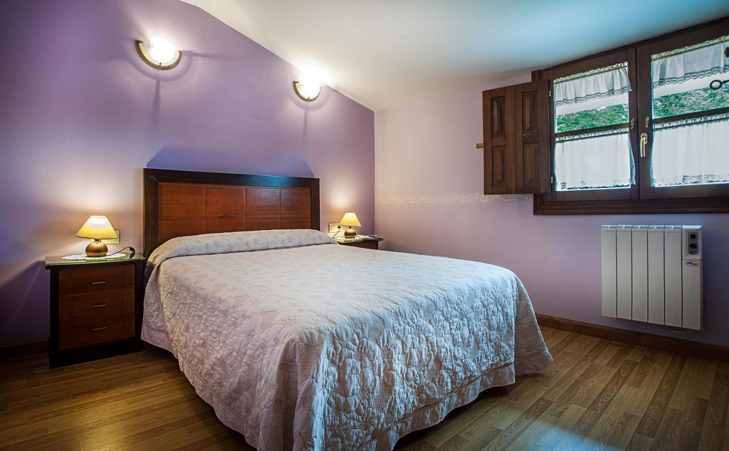 Apartamentos El Pradon De Santa Marina Parres de Llanes 객실 사진