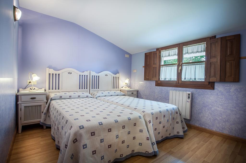 Apartamentos El Pradon De Santa Marina Parres de Llanes 객실 사진